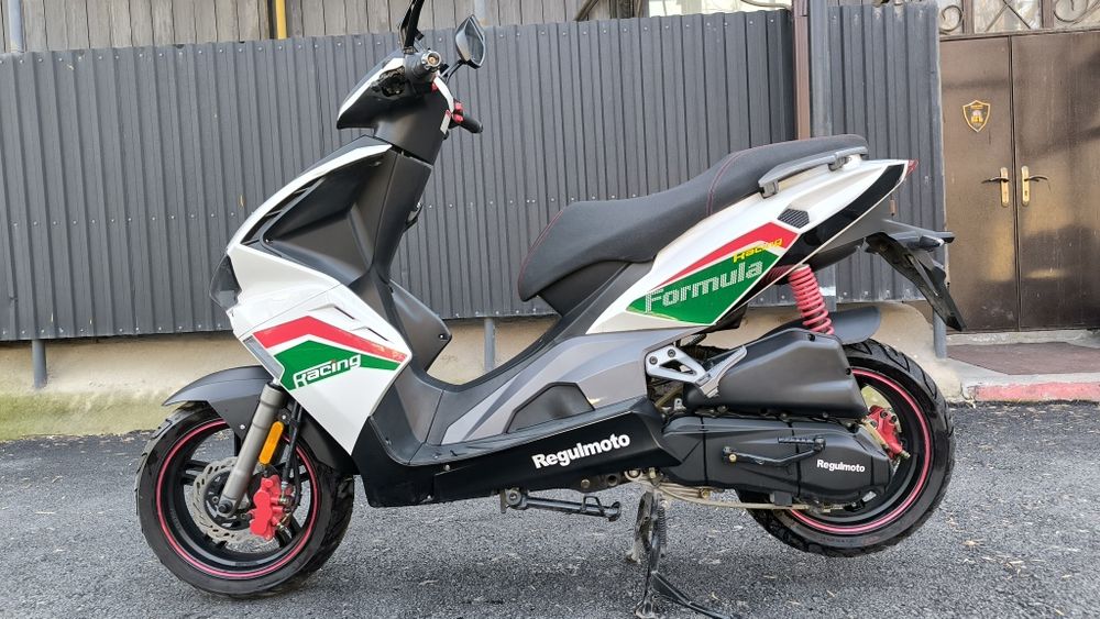 Продам скутер инжектор