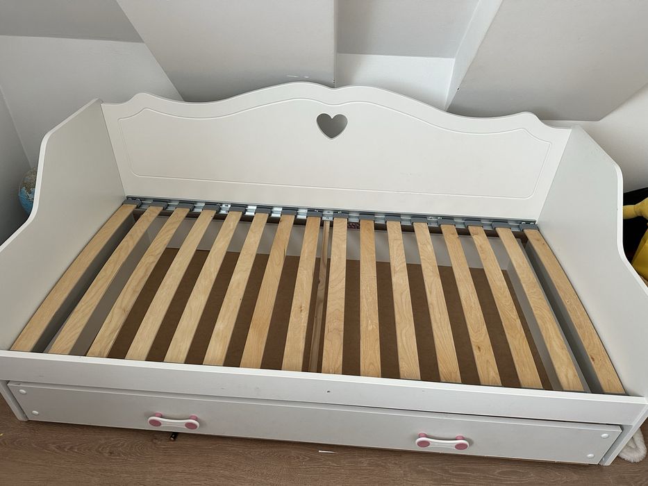 Детско легло 85 х 162 см с чекмедже и декорация