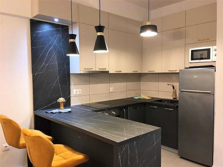 Дава се под наем Двустаен апартамент в Бургас, Изгрев - 56 кв.м за 280.5 € - Снимка #1