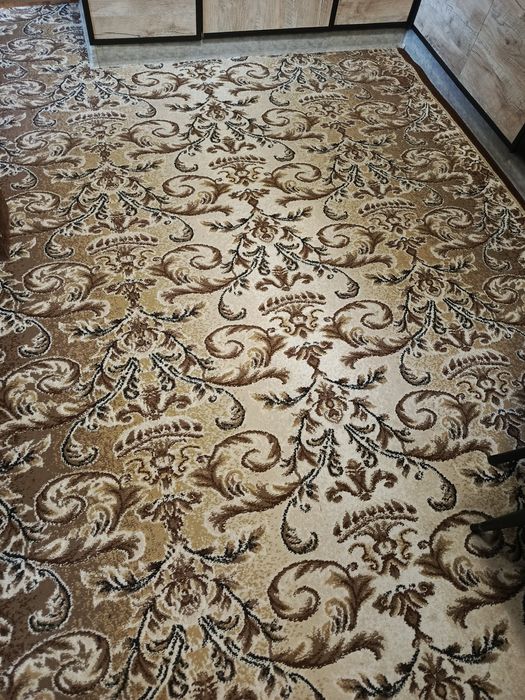 Продам ковровую дорожку