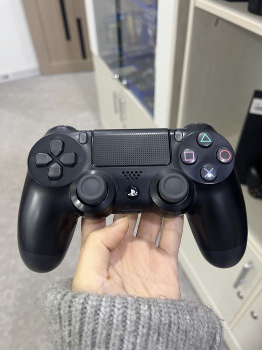 Прошитая PlayStation 4 Fat, 500GB, 1 геймпад