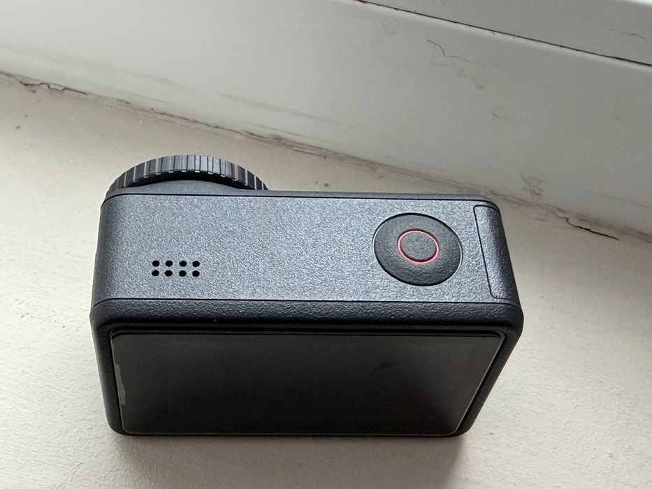 DJI Osmo Action 4 - комплект с ND 8/16/32/CPL, 2 клетки и LED светлина