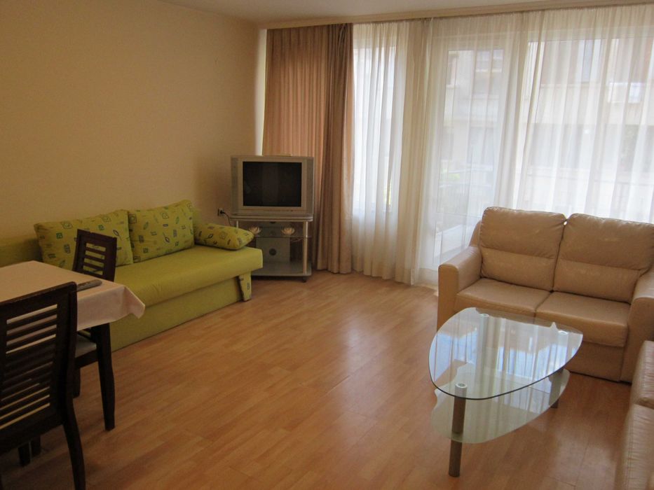 Дава се под наем Тристаен апартамент в Бургас, Лазур - 102 кв.м за 382.5 € - Снимка #3