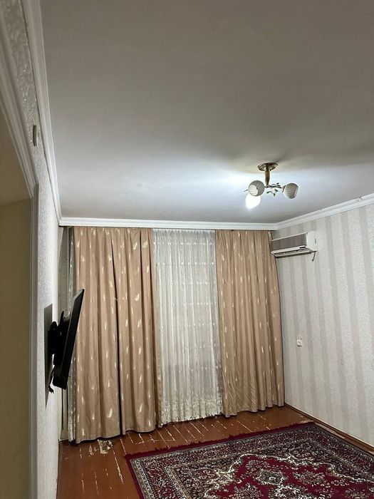 Tinchlik metro oldida bollaga sheriklika beriladi 1 ta bola kk