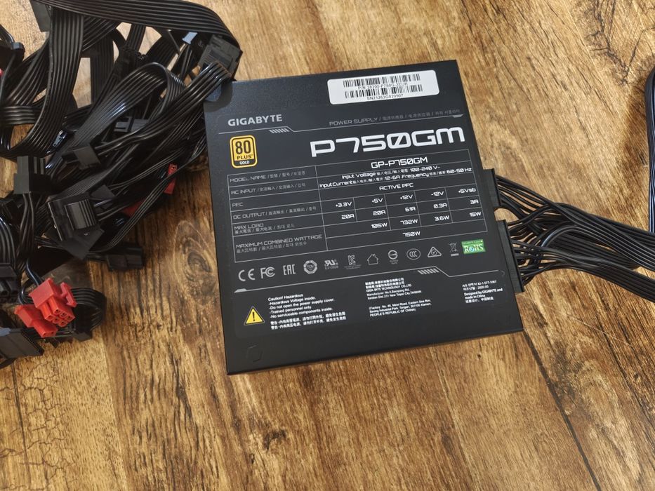Sursă Modulară Gigabyte P750GM, 750W, 80+ Gold