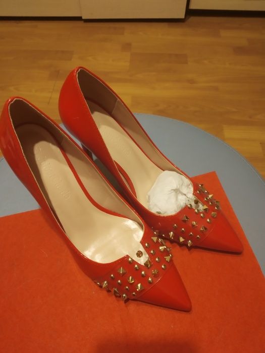 Pantofi dama ocazie.