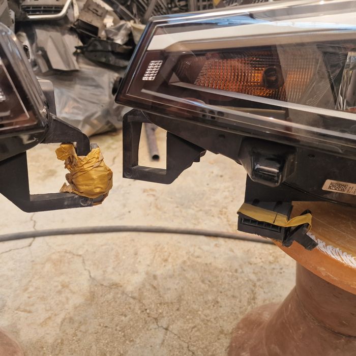 VW ID4 ID5  2022 ляв и десен фар