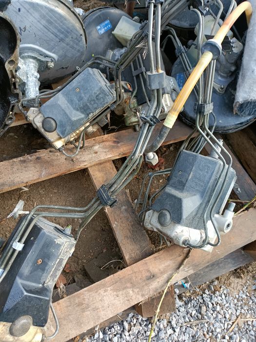 Части за Мерцедес 124