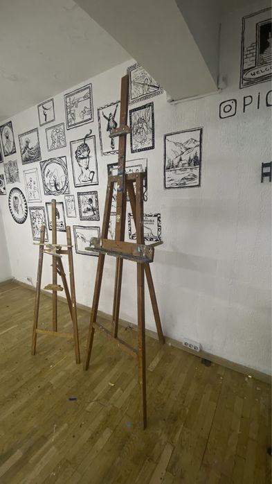 Мольберт, треноги