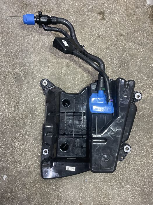 Rezervor AdBlue + pompa Audi A4 B9, A5 B9 - 3000 km