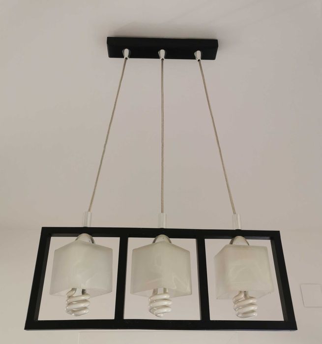 Lustra de calitate/suspensie