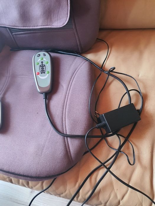 Vand aparat de masaj cu incalzire pret 11500 lei