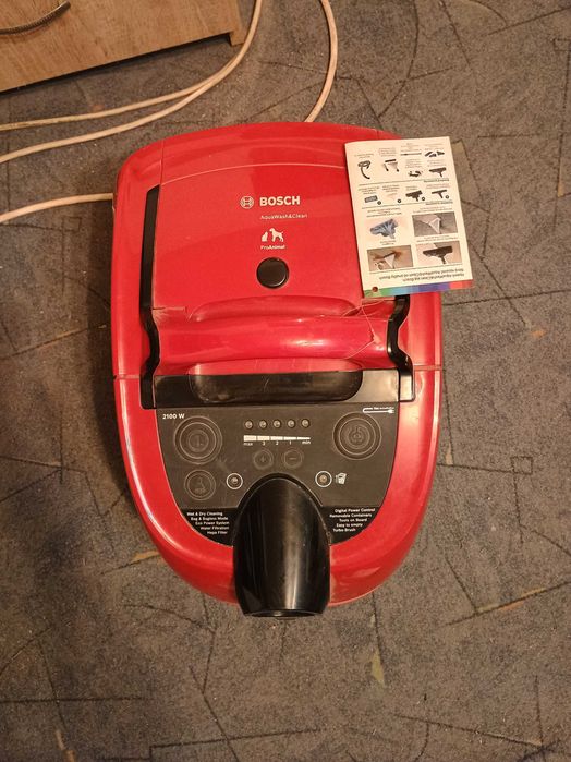 Aspirator bosch AquaWash&Clean
