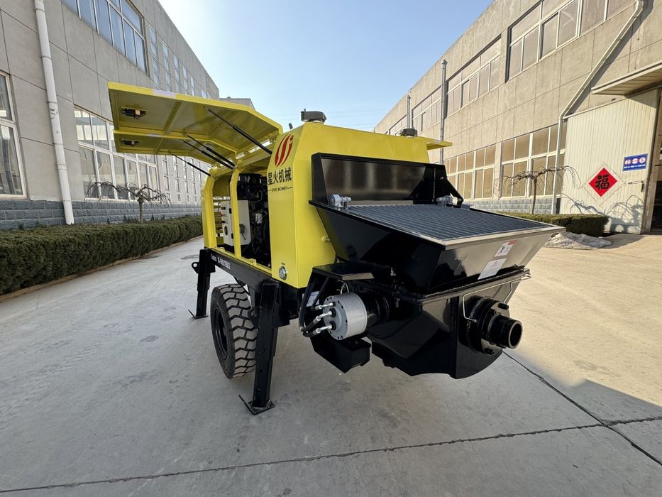 Продаётся Бетоный насос HBT20R.