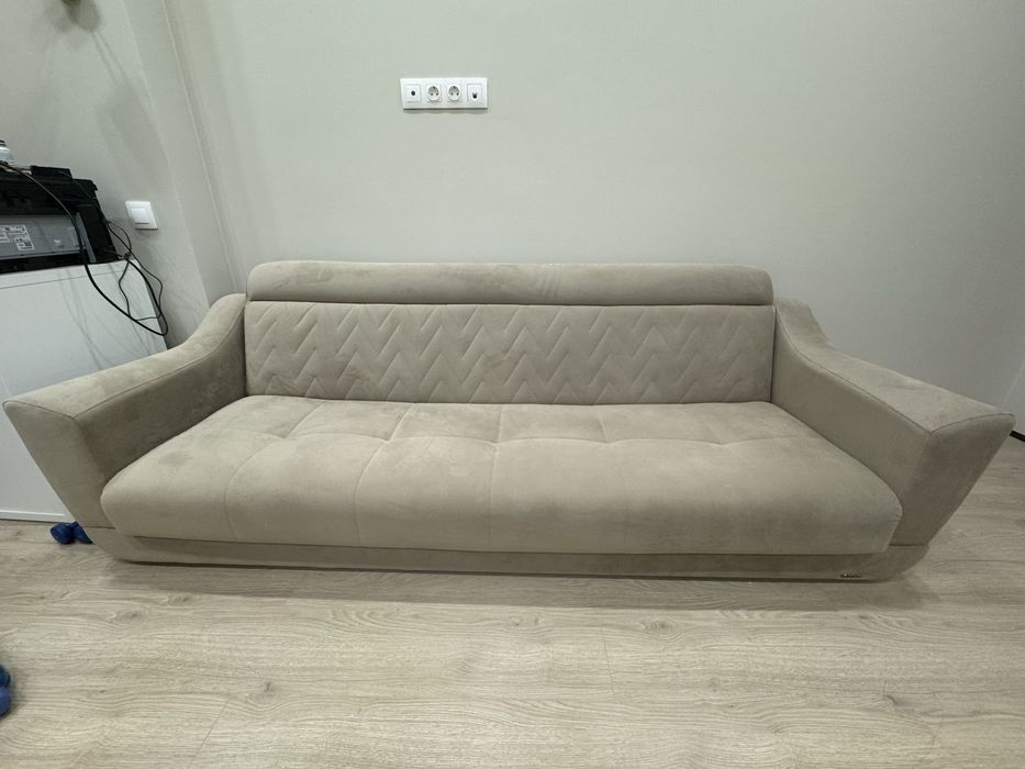 Продам диван в хорошем состояним