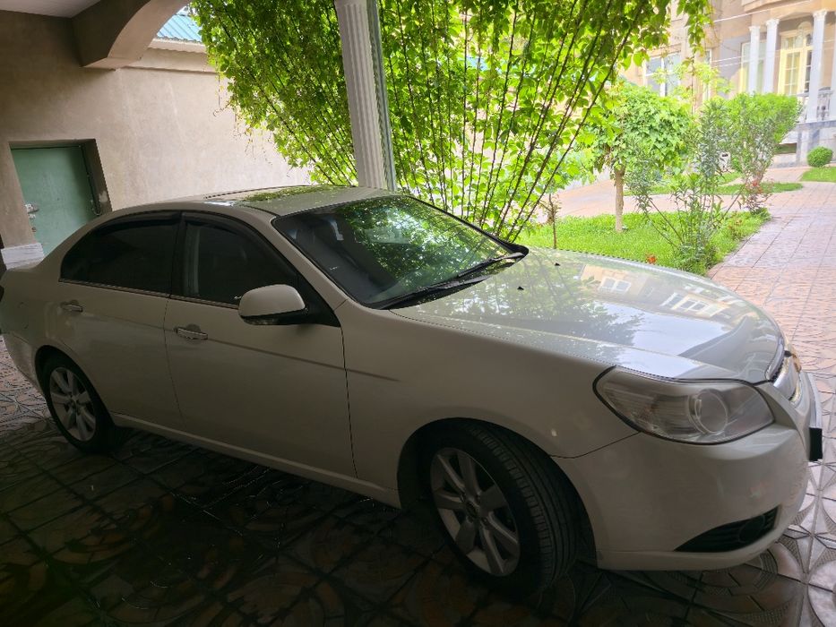 Chevrolet Epica 2010 год