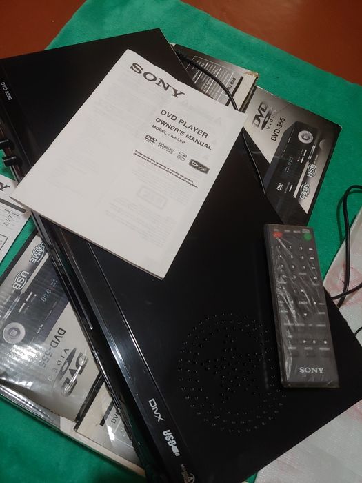 Продаеться dvd плеер