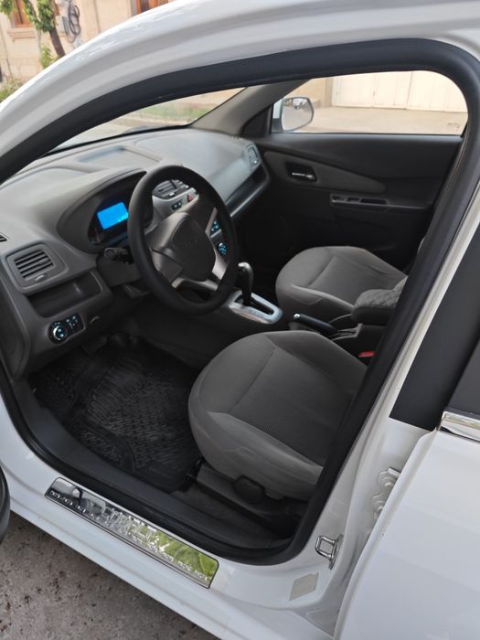 Chevrolet Cobalt 2018 — 5