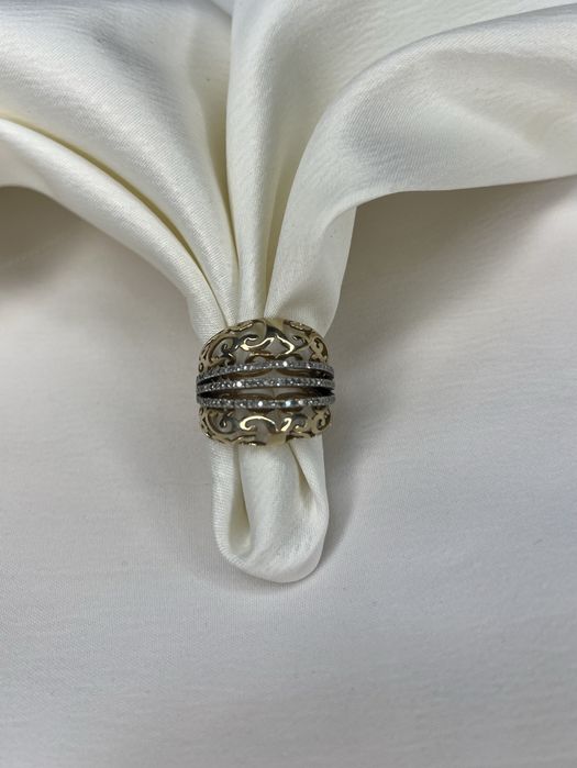 Кольцо с бриллиантами 585 пробы.