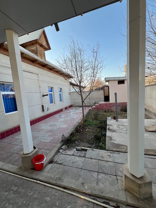 Кизирик туман марказида 6 сотих уй сотилади