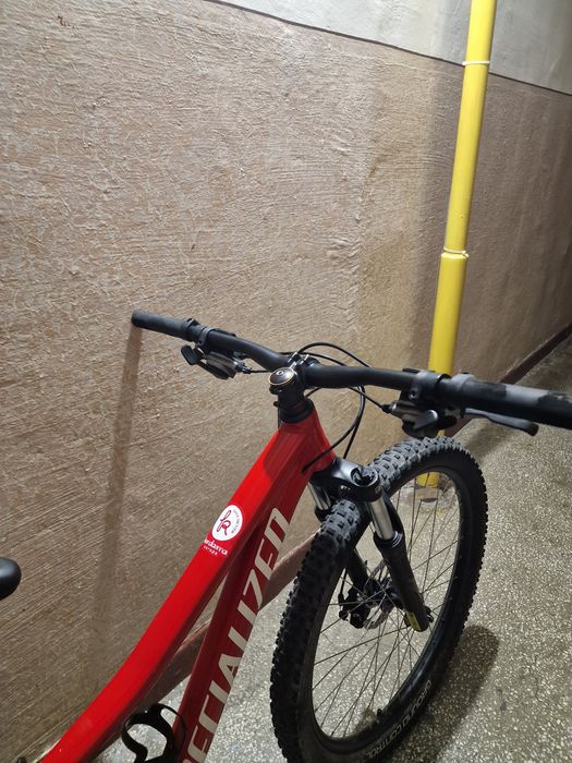 Vând Bicicletă Mountain bike Specialized