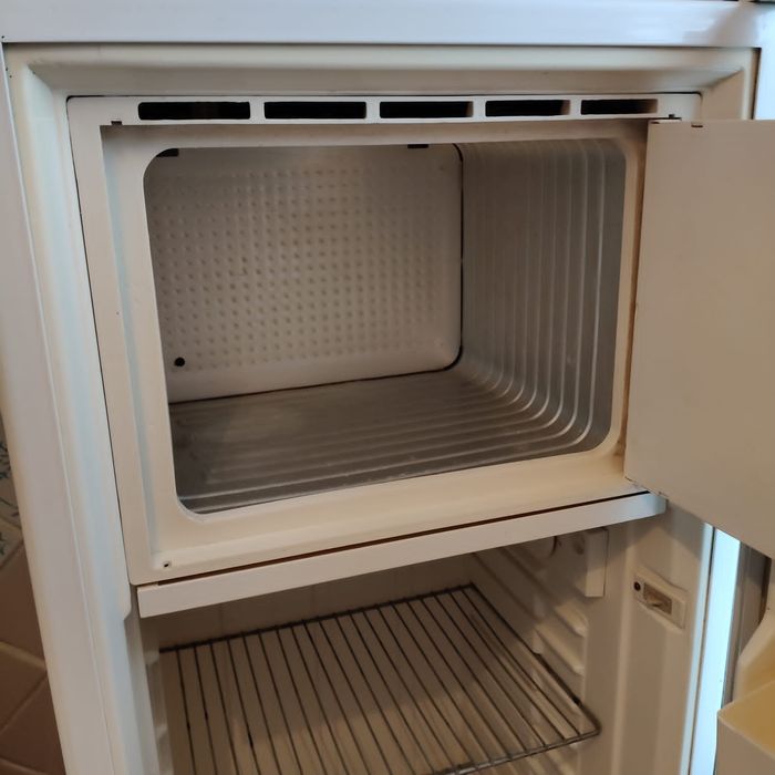 Продам срочно холодильник б/у Памир