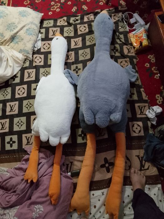 Мягкая игрушка лебеди