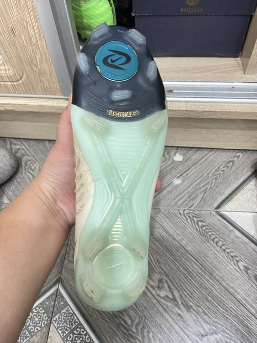 Бутсый найк фантом