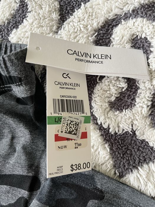 Нов клин Calvin Klein