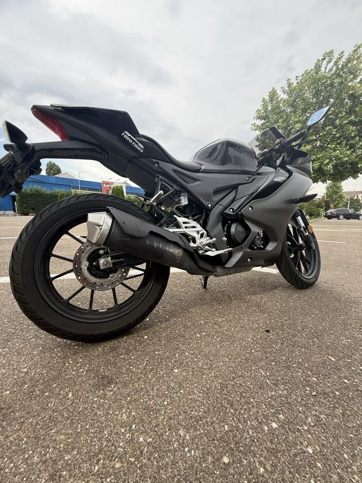 Yamaha yzf r125 (nu ktm cbr aprilia)