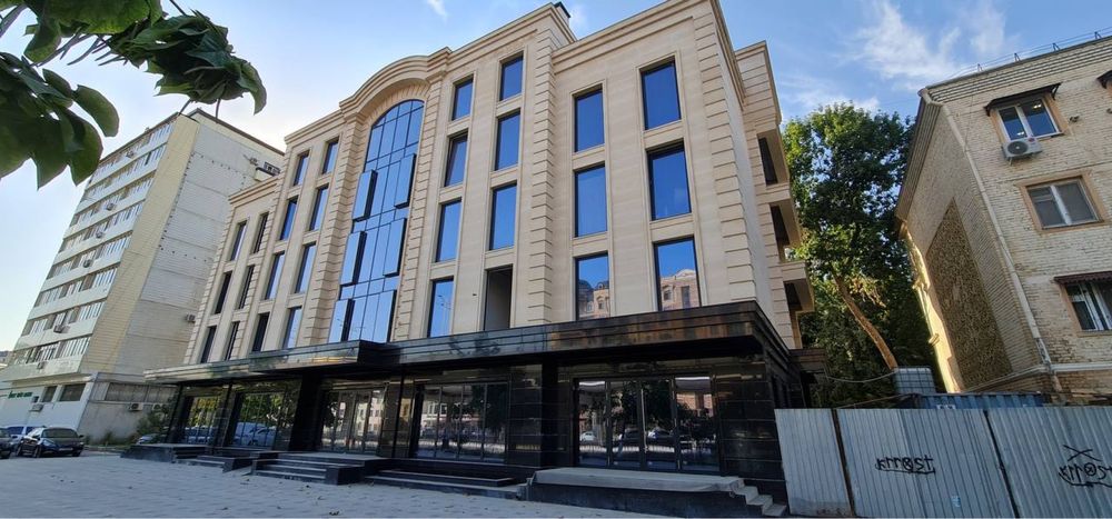 Продаётся Здание в долг дороги.