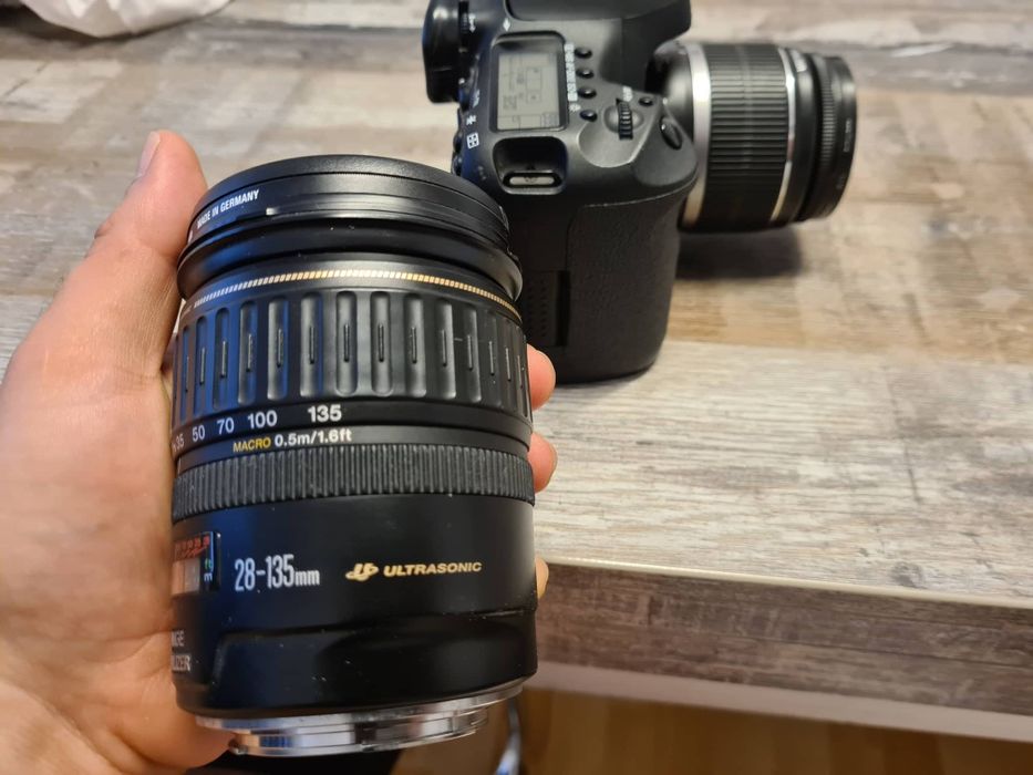 Canon EOS 70D DS126251