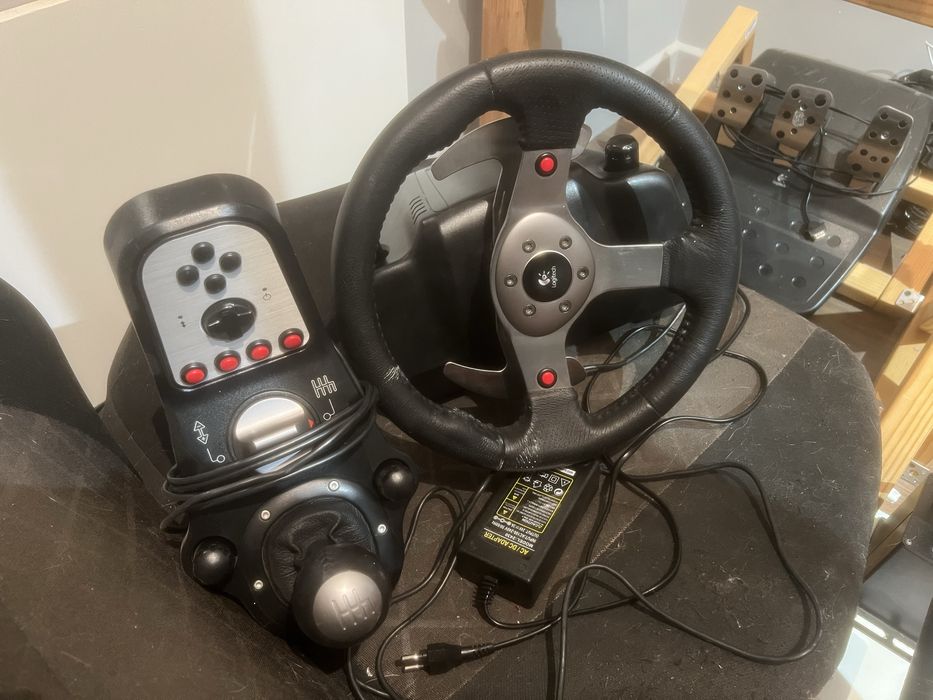 Игровой Руль Logitech G25