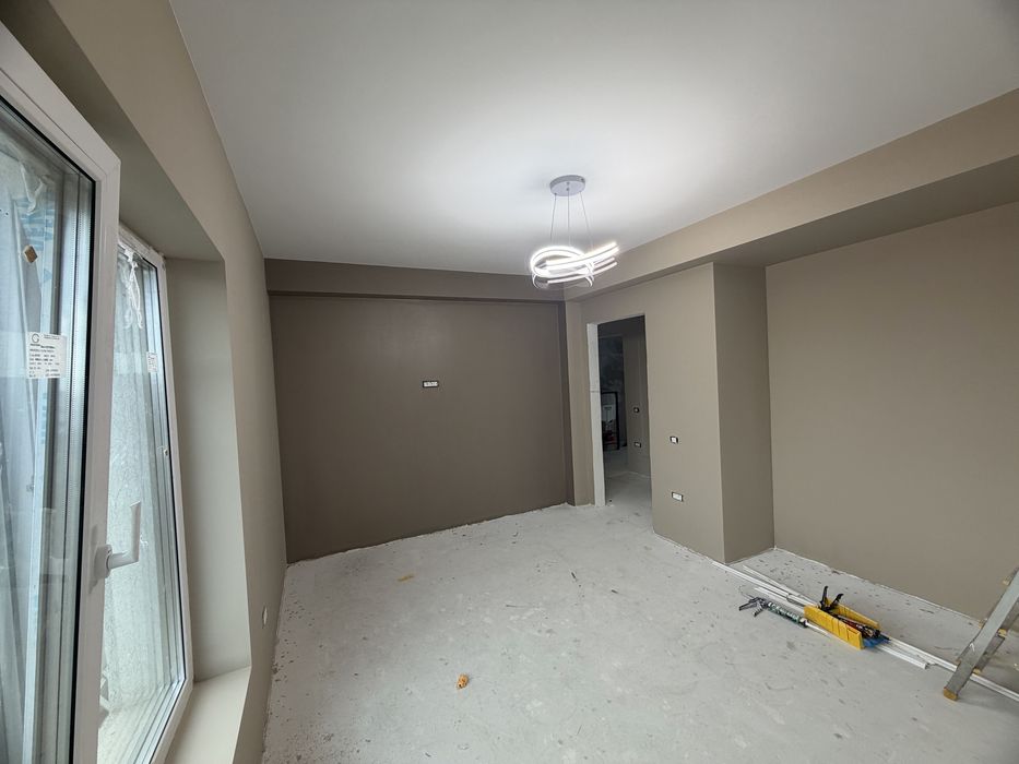 Tencuiala , Zugrav ,Renovari complexe , Glet , Rigips , Gresie,faianta