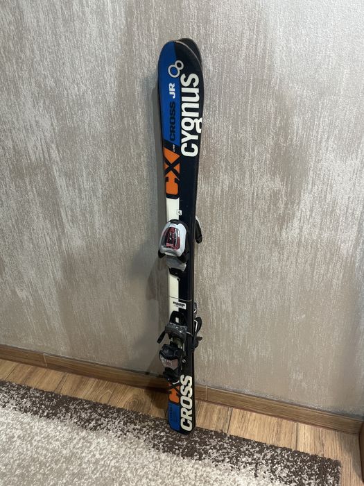 Schiuri copii marca Cygnus, in stare perfecta