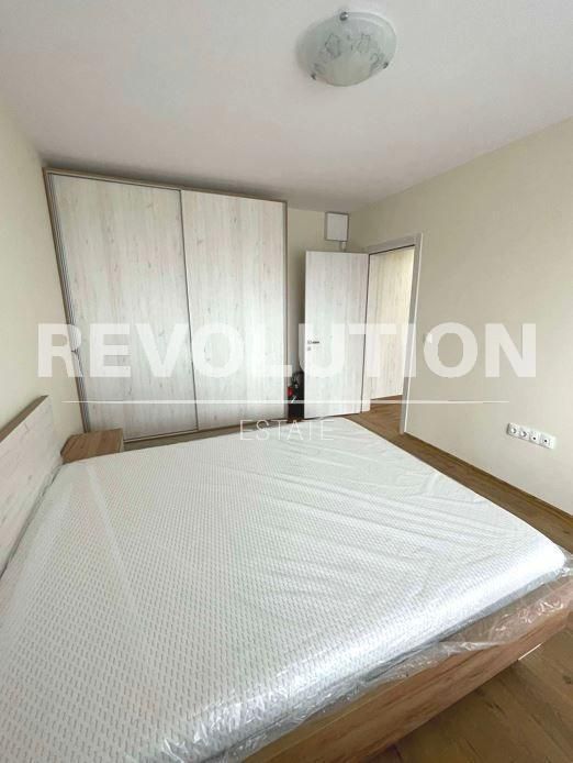 Дава се под наем Двустаен апартамент в Варна, Чайка - 80 кв.м за 747.66 € - Снимка #4