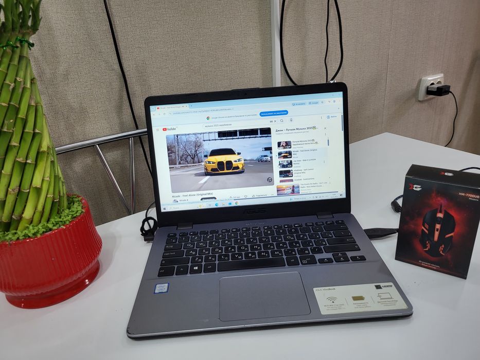 Ноутбук ASUS VivoBook