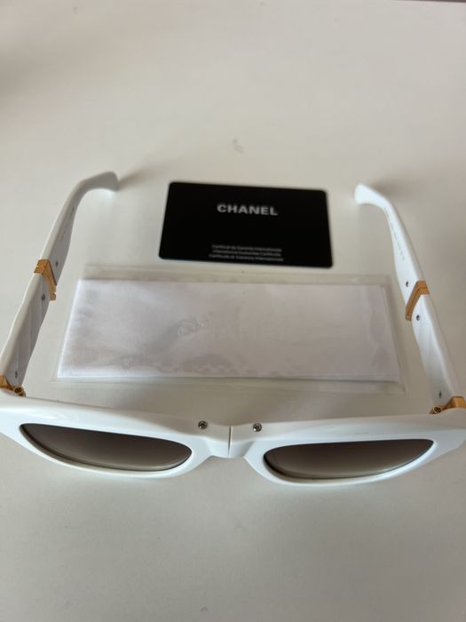 Слънчеви очила Chanel