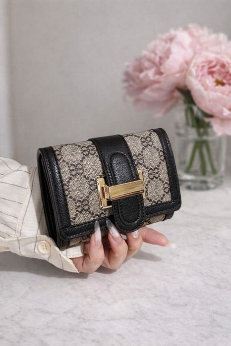 Черно елеганрно портмоне