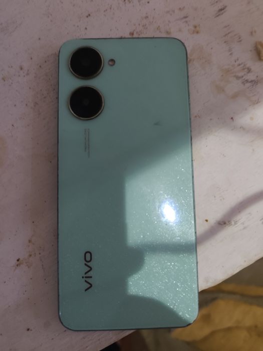 Vivo Y3 смартфон 4/128