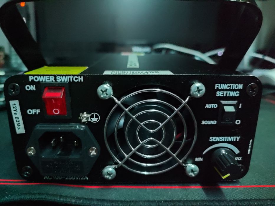 Лазерная машина  LAYU F100