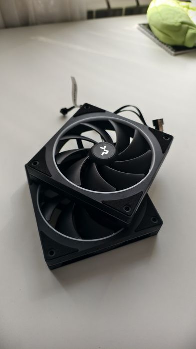 Продам вентиляторы deepcool fl12 se