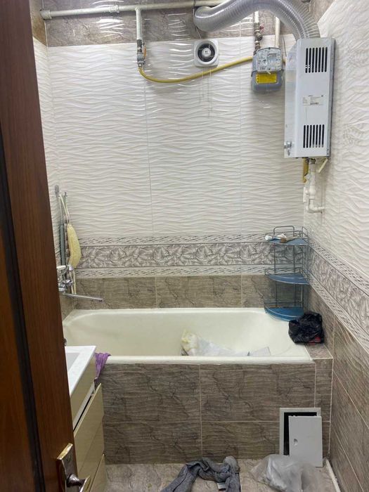 2 Xonali Kvartira sotiladi