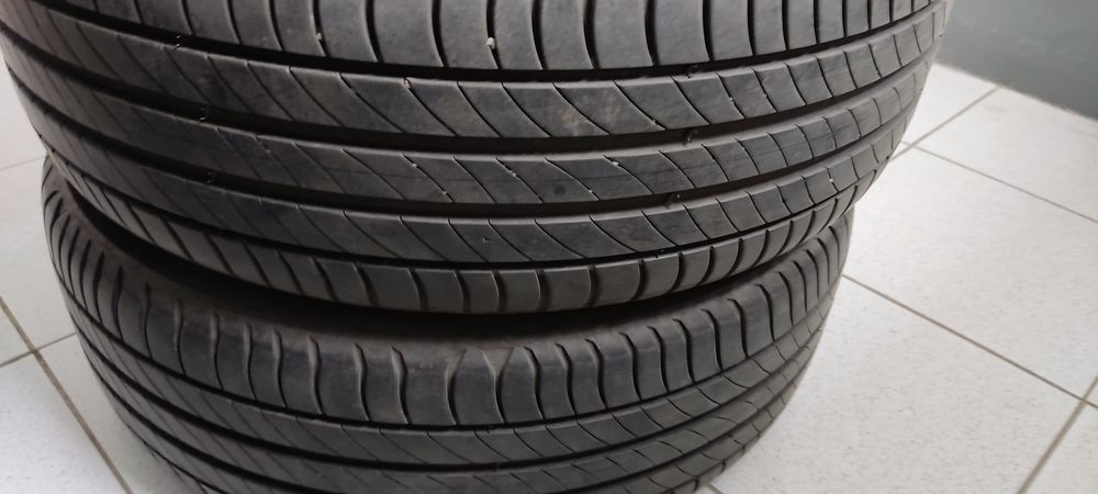 Продам шины лето  Michelin 215/55/17
