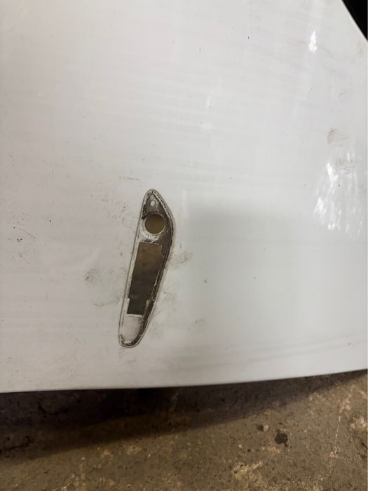 Крыло левое, правое бмв е90 bmw e90