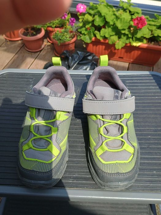Детски туристически обувки Decathlon
