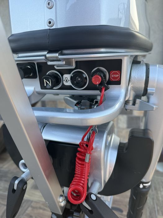 ЧИСТО НОВ! Двигател за лодка honda 6кс