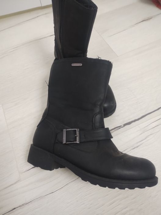 Дамски ботуши запазени