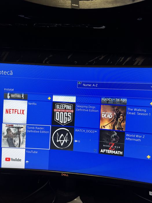 PS4 Pro + controller + multe jocuri + PS Plus
