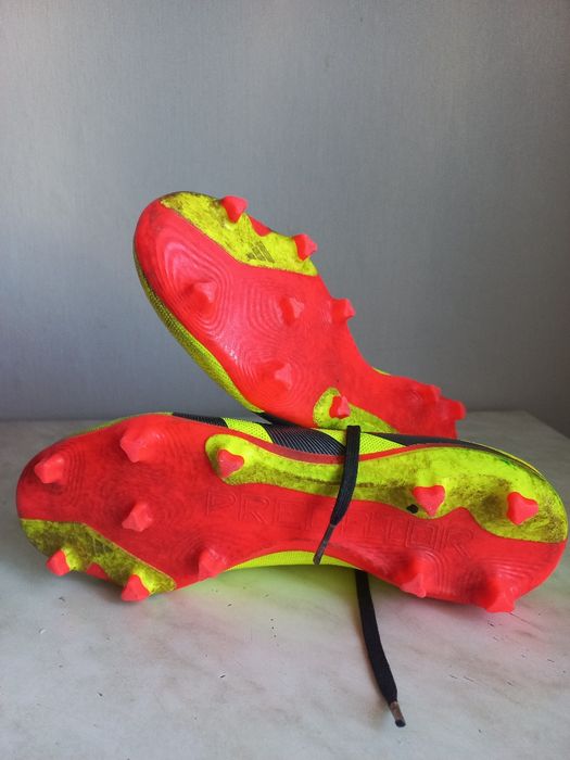 Бутсы predator hydridfeel б/у